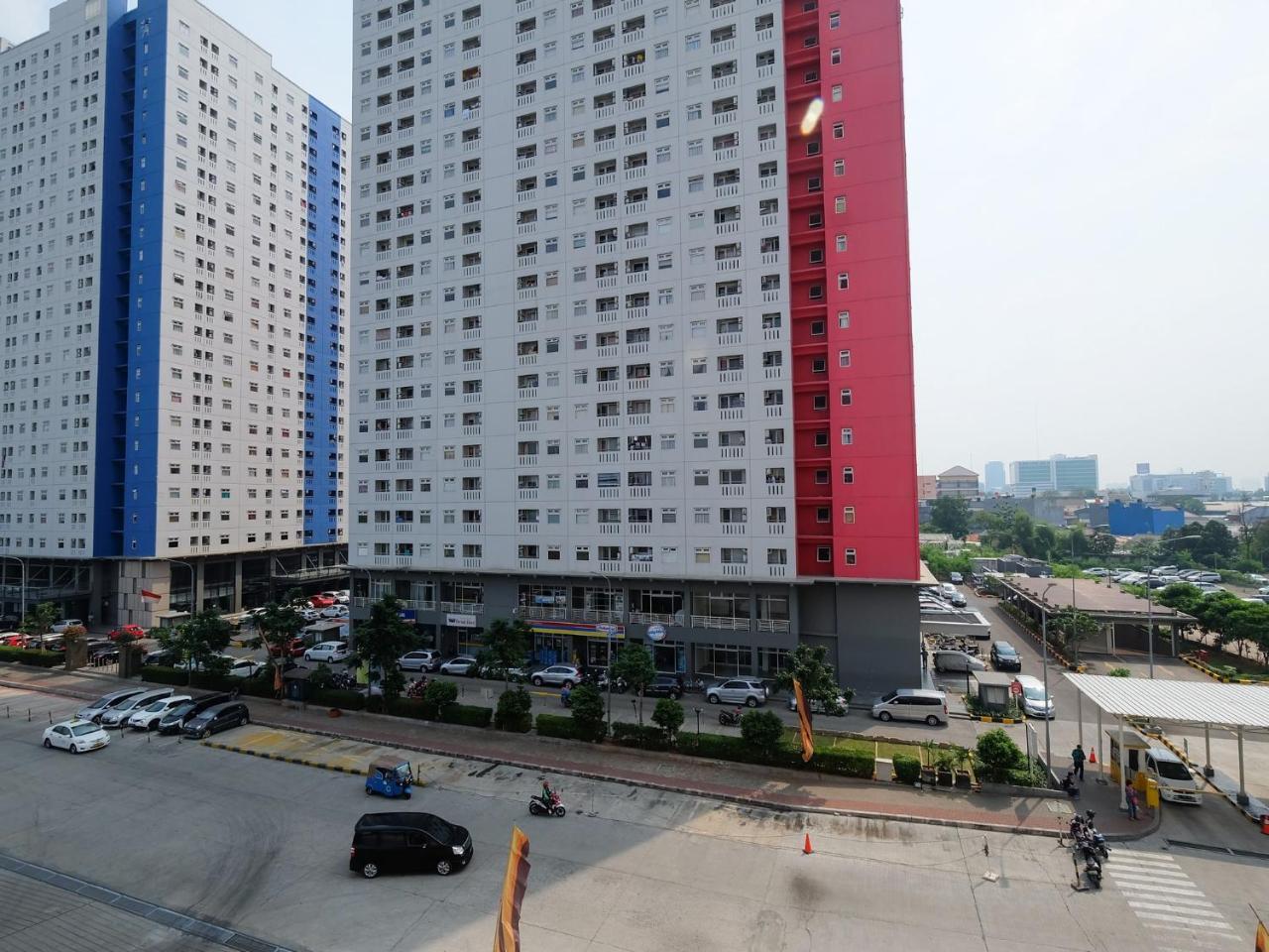 Modern Studio At Green Pramuka City Apartment Near To Shopping Center By Travelio Jacarta Exterior foto